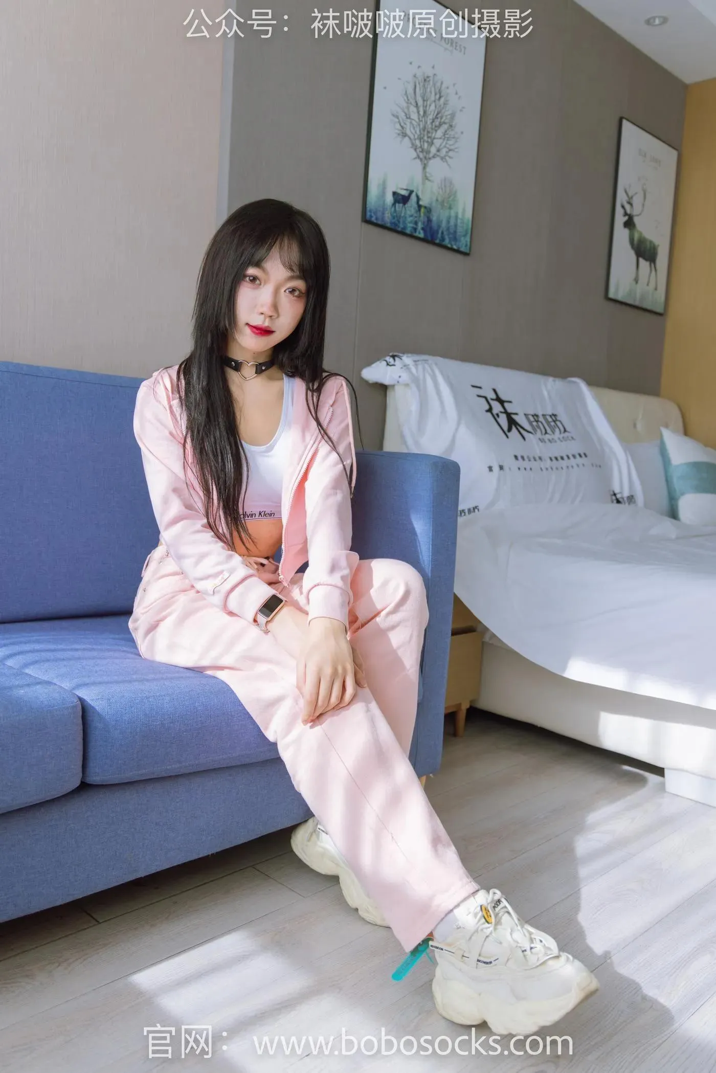 [BoBoSocks袜啵啵]NO.141 周周-运动鞋、白棉袜、裸足 [140P]插图
